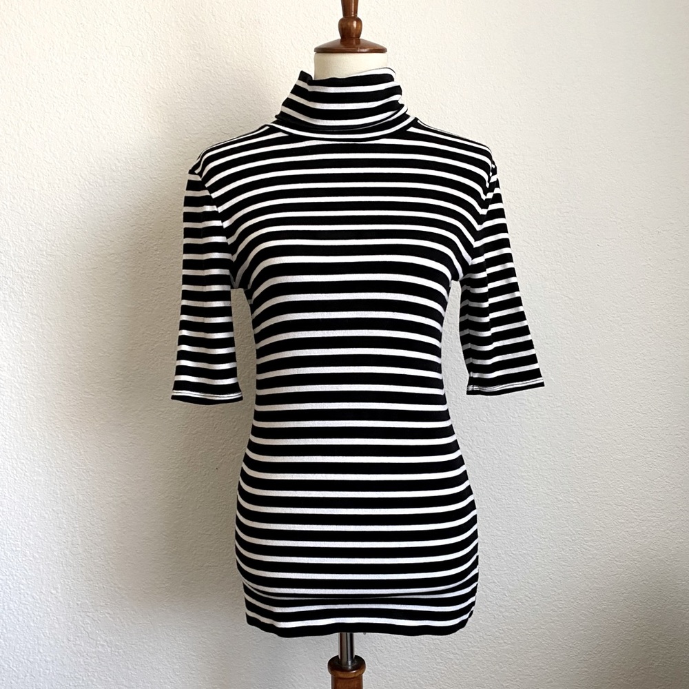 Merona Half Sleeve Turtleneck Navy Striped M